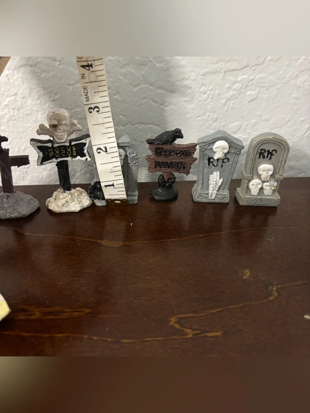 Mini Halloween Graveyard Tombstone Set 6 Crows Skulls RIP Hocus Pocus Decor